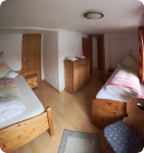 Schlafzimmer 2